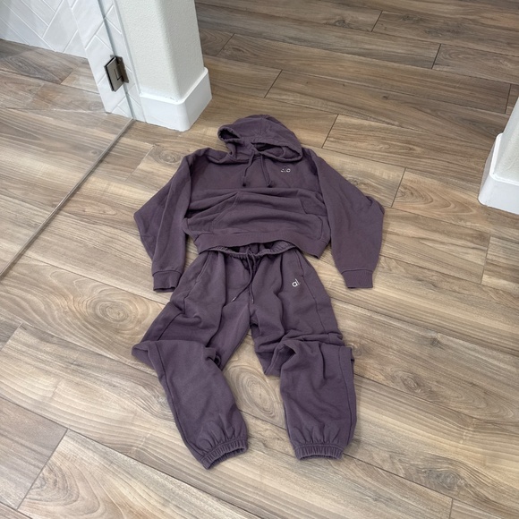 ALO Accolade Hoodie & Sweatpant! - Picture 2 of 4